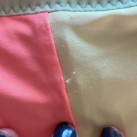 SOLD *** Lululemon Board Balance Bikini - Picture 7 of 9